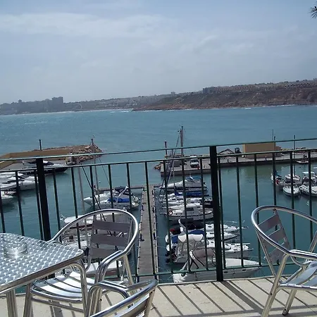 Cabo Roig 76 *